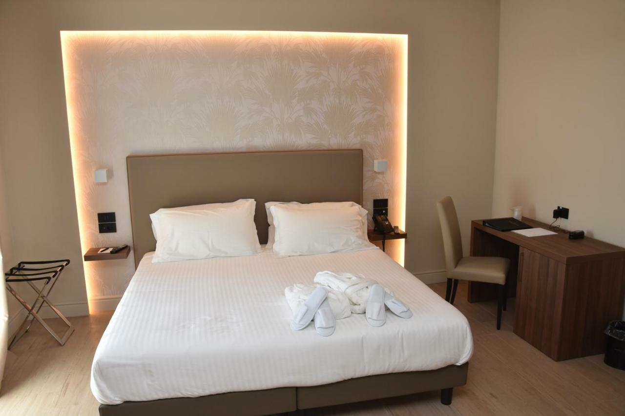 Commercio 4*